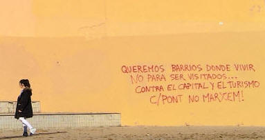 Pintada xenófoba en Barcelona